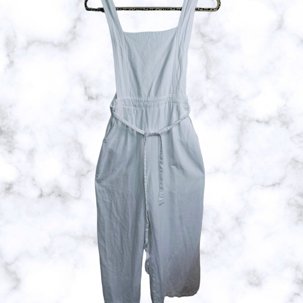 (#568)Em & Elle White Jumpsuit Overall with Pockets size Medium